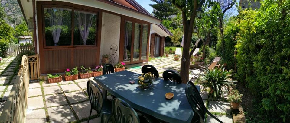 Villino L'Aranceto Sorrentino Panzió Meta Kültér fotó