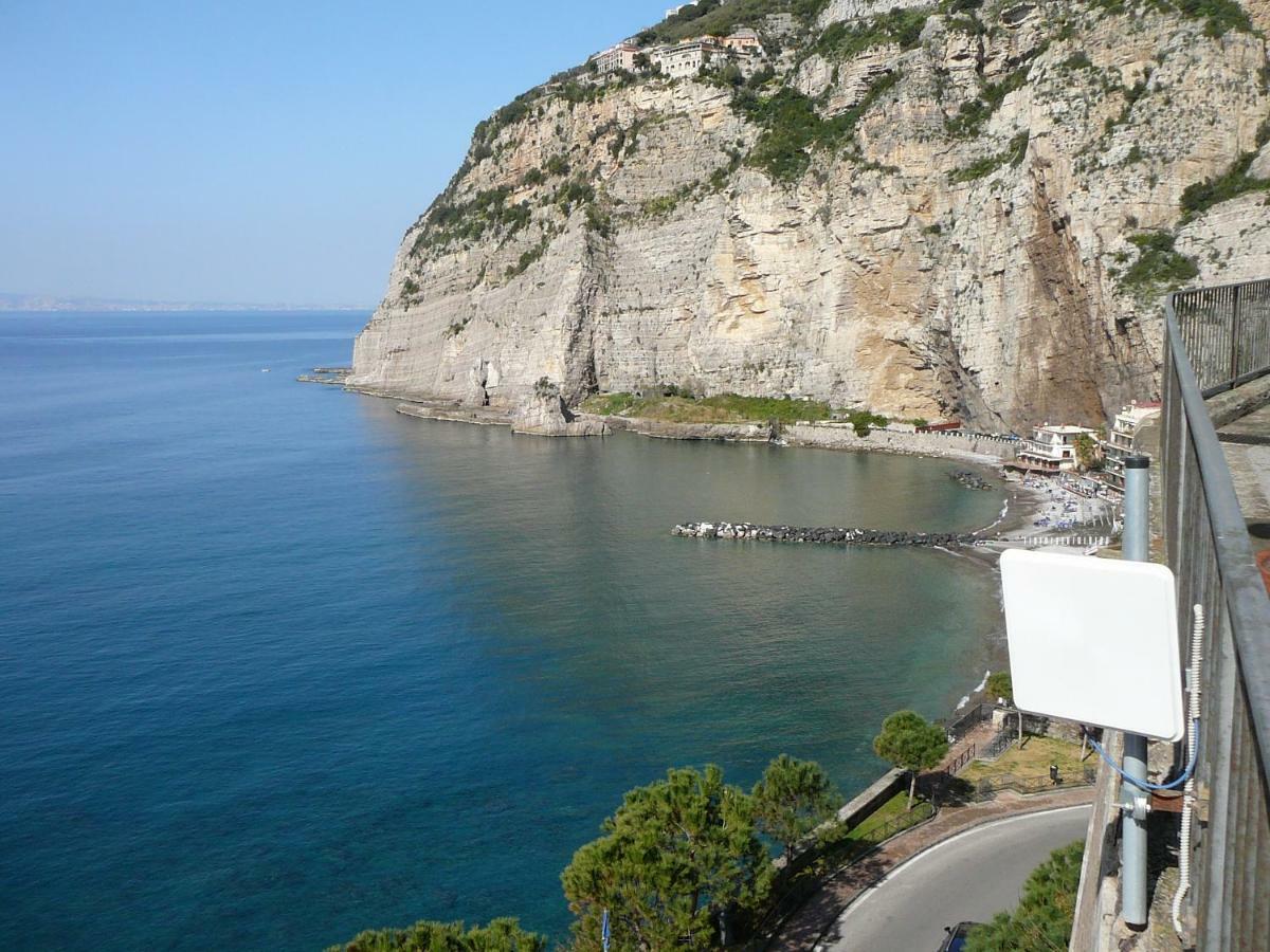Villino L'Aranceto Sorrentino Panzió Meta Kültér fotó